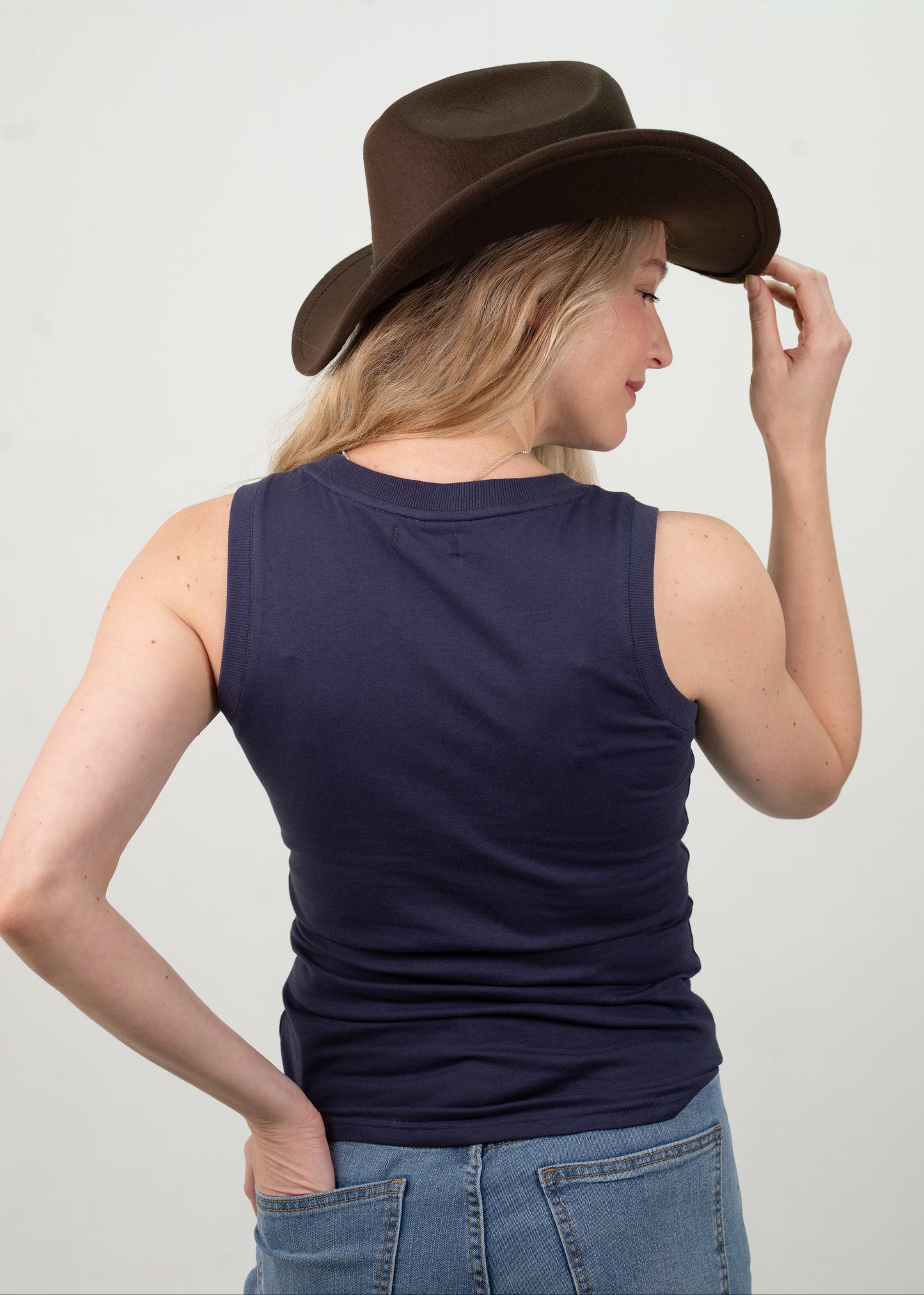Daisy Flag Tank